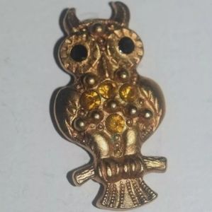 Vintage OWL Bird Figural Enamel Rhinestone Brooch